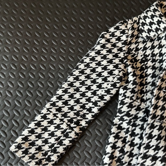George Black & White Houndstooth Winter Coat - Picture 5 of 10